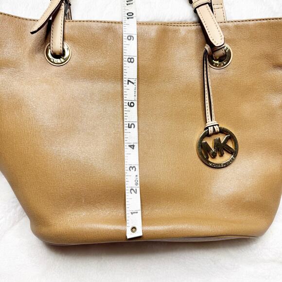 MICHAEL KORS Jet Set Camel Tan Leather Medium Tote Double Strap Bucket Handbag - Picture 10 of 16